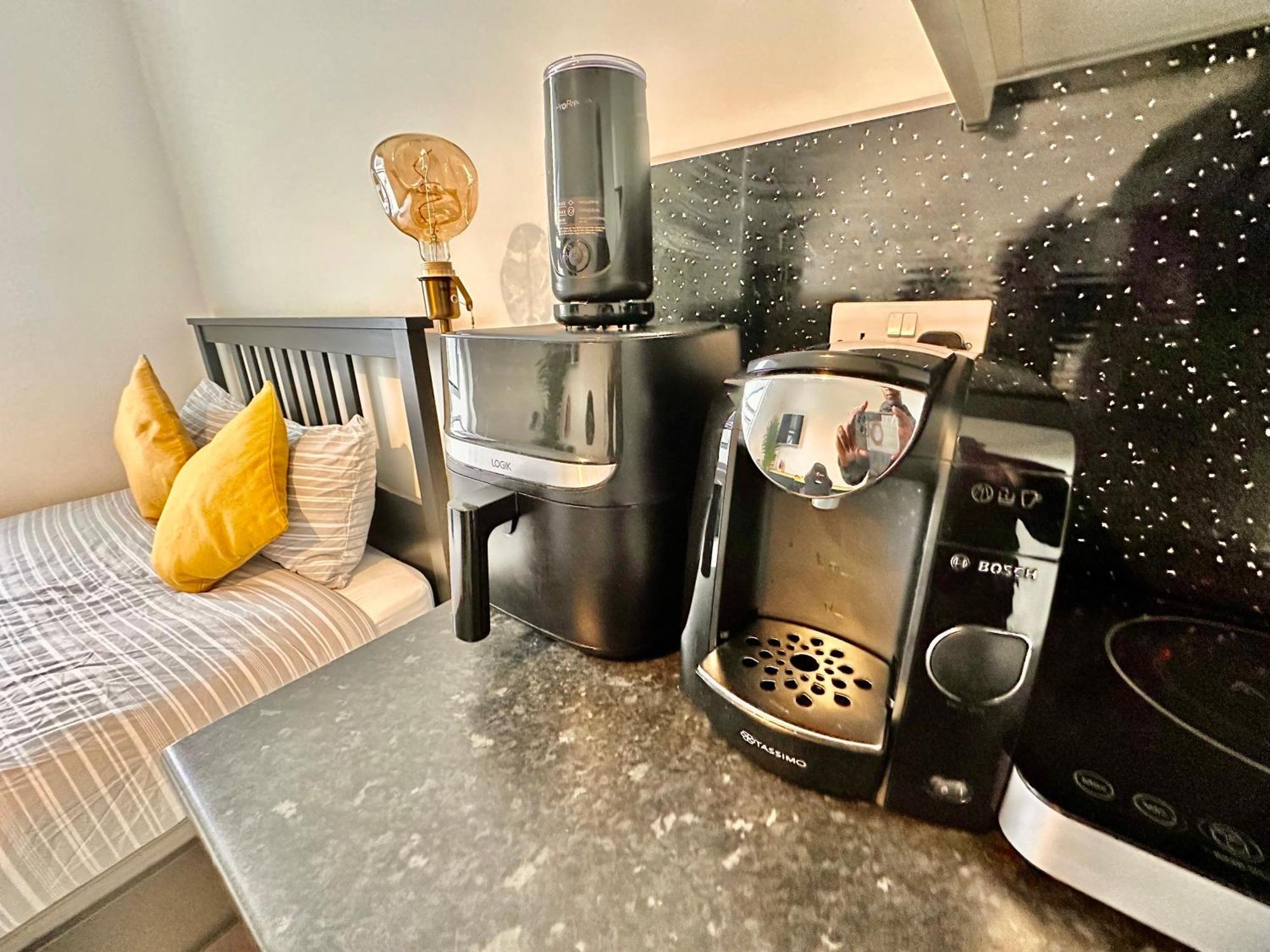 Lovely Self Contained Studio Now Available Londres Exterior foto